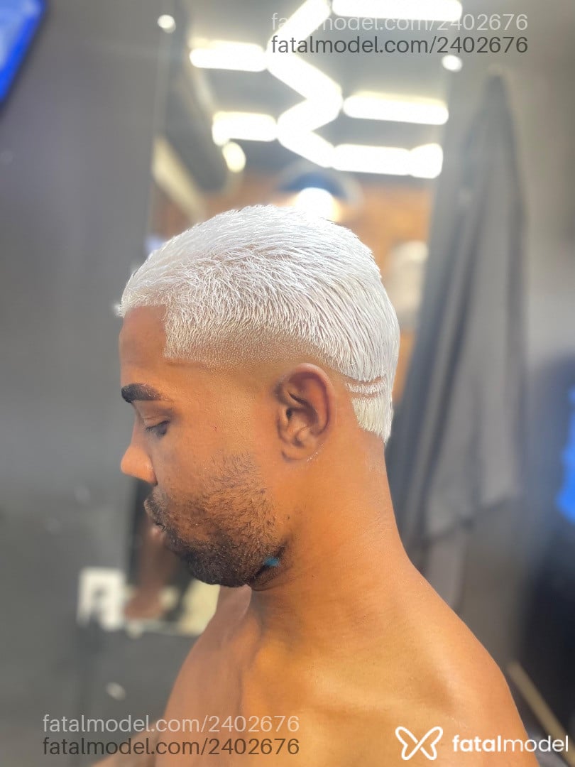 Acompanhante homem morena (o) de olhos castanhos em Sete Lagoas - Thiago