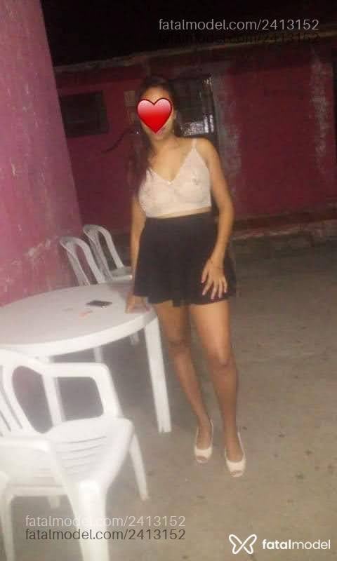 Acompanhante mulher com cabelo castanho de olhos castanhos - Vick