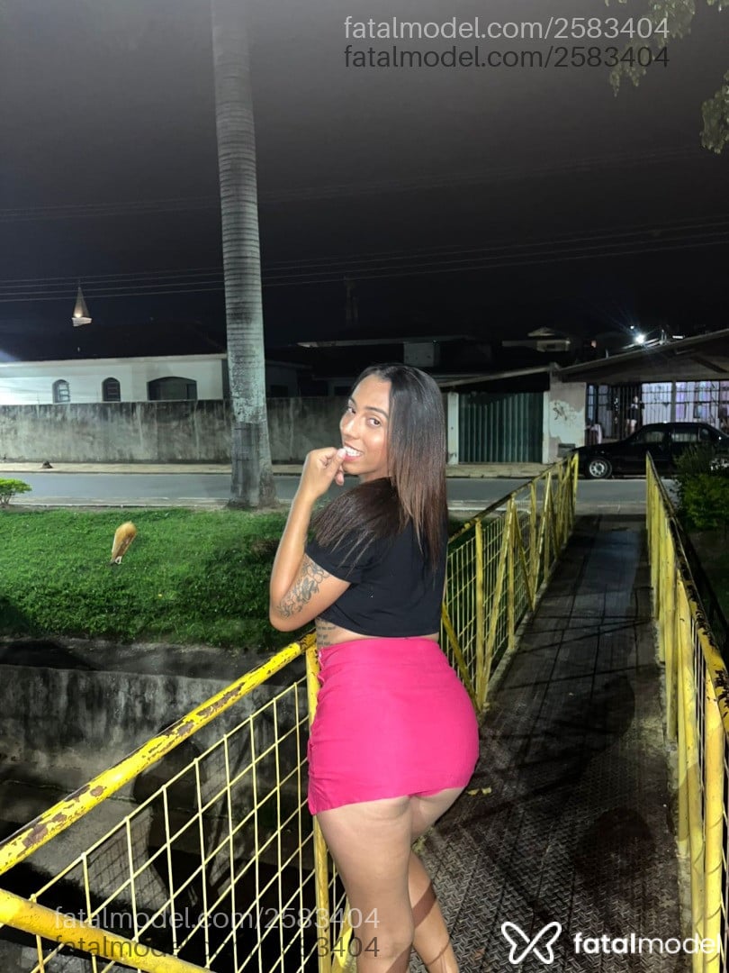 Acompanhante mulher trans morena (o) de olhos castanhos em Areado - Morena