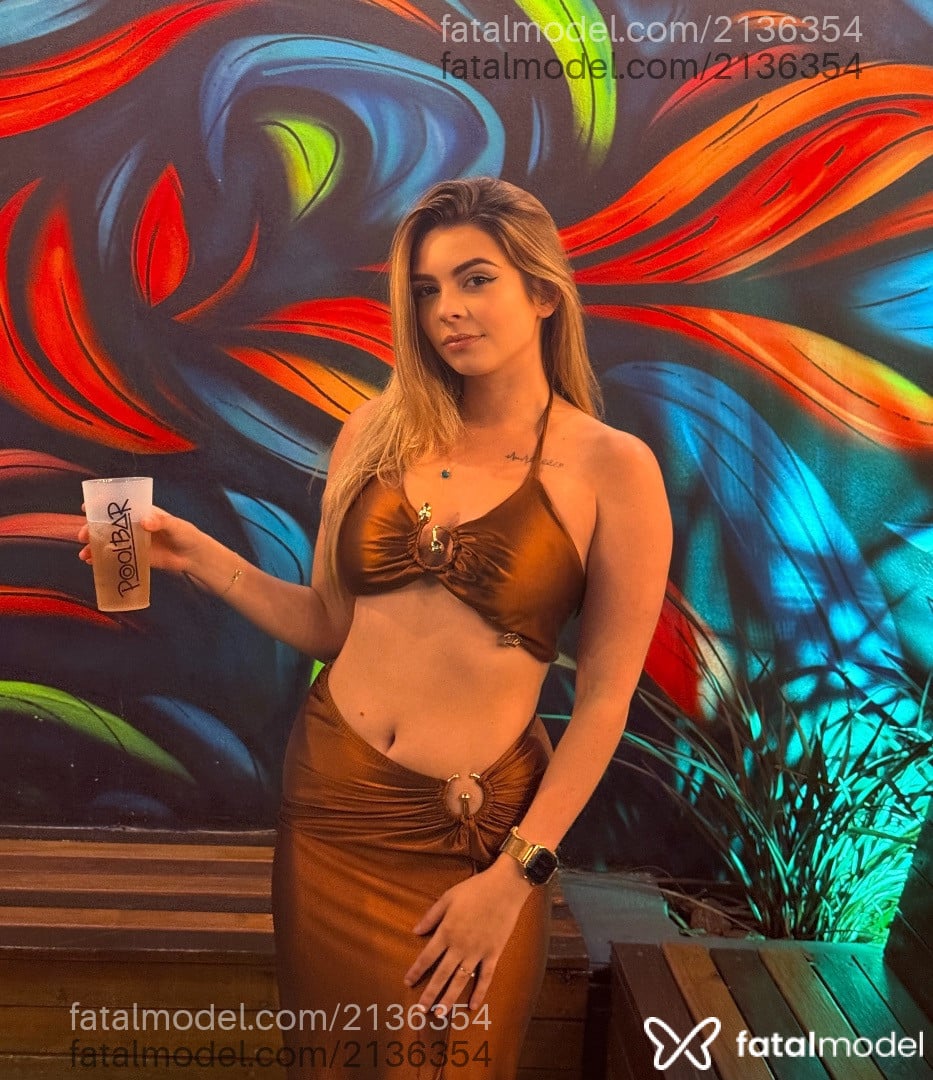 Acompanhante mulher loira (o) de olhos castanhos em Ijuí Acompanhante mulher loira (o) de olhos castanhos em Ijuí - Maria