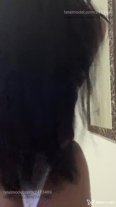Acompanhante mulher morena (o) de olhos pretos - Lia Moreau Acompanhante mulher morena (o) de olhos pretos - Lia Moreau