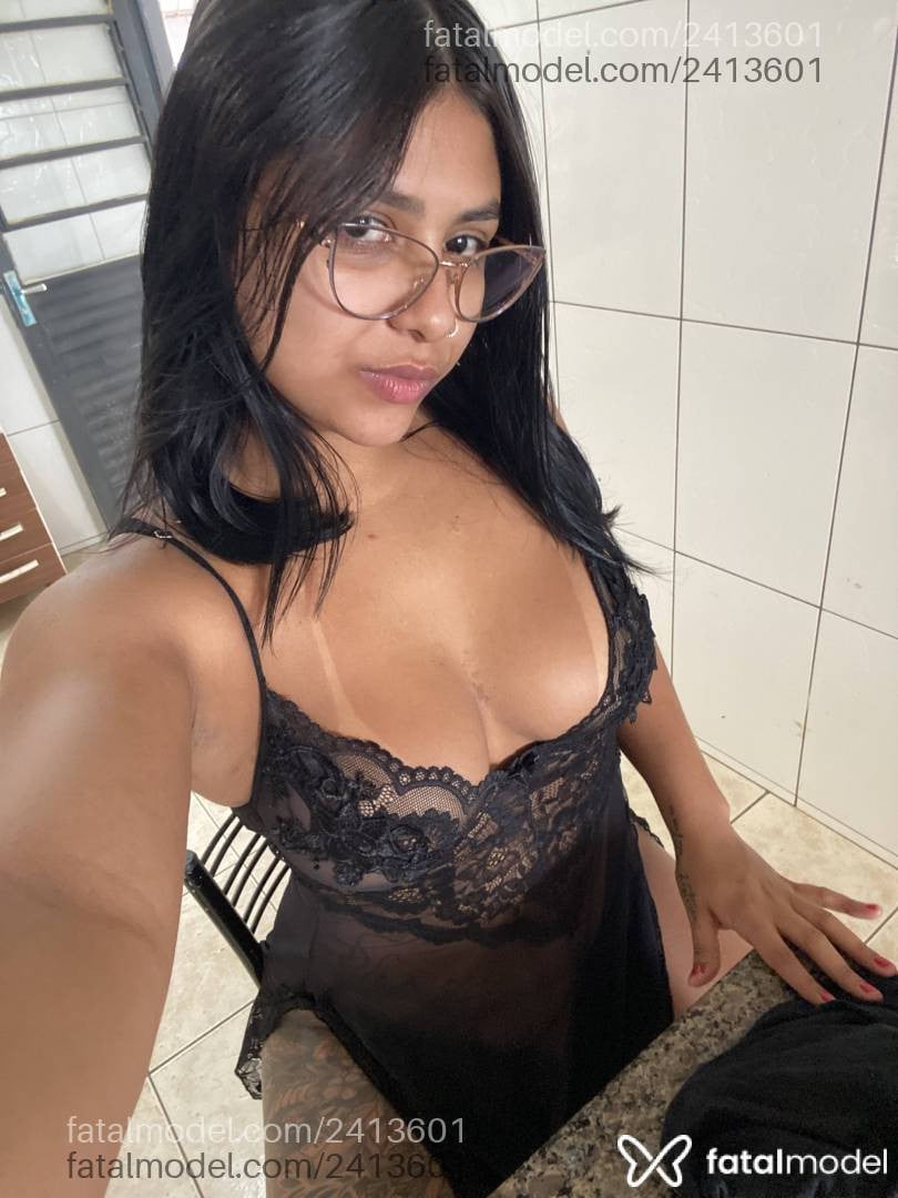 Acompanhante mulher ruiva (o) de olhos castanhos - Bia Belém