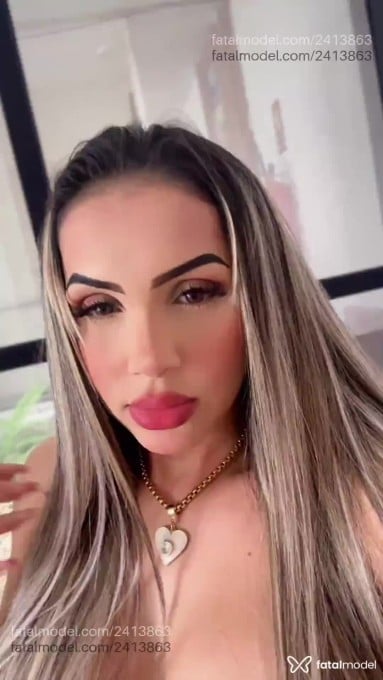 Acompanhante mulher loira (o) de olhos mel em São Luís - Carine