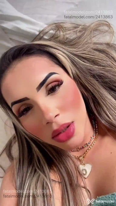 Acompanhante mulher loira (o) de olhos mel em São Luís - Carine