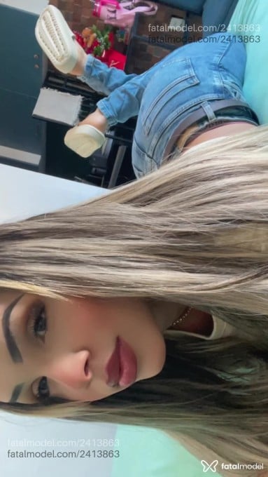 Acompanhante mulher loira (o) de olhos mel em São Luís Acompanhante mulher loira (o) de olhos mel em São Luís - Carine