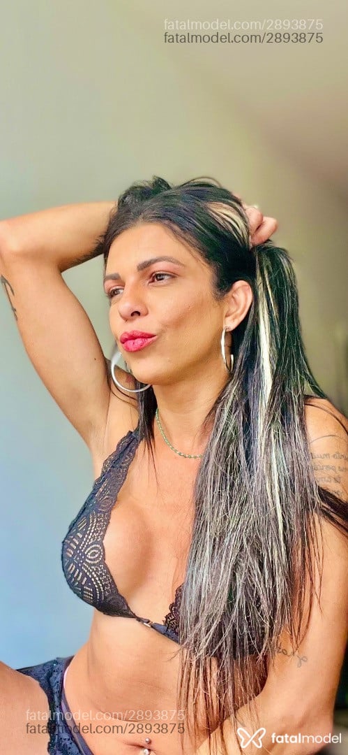 Acompanhante mulher trans morena (o) de olhos pretos em São Paulo - Meg Labelle