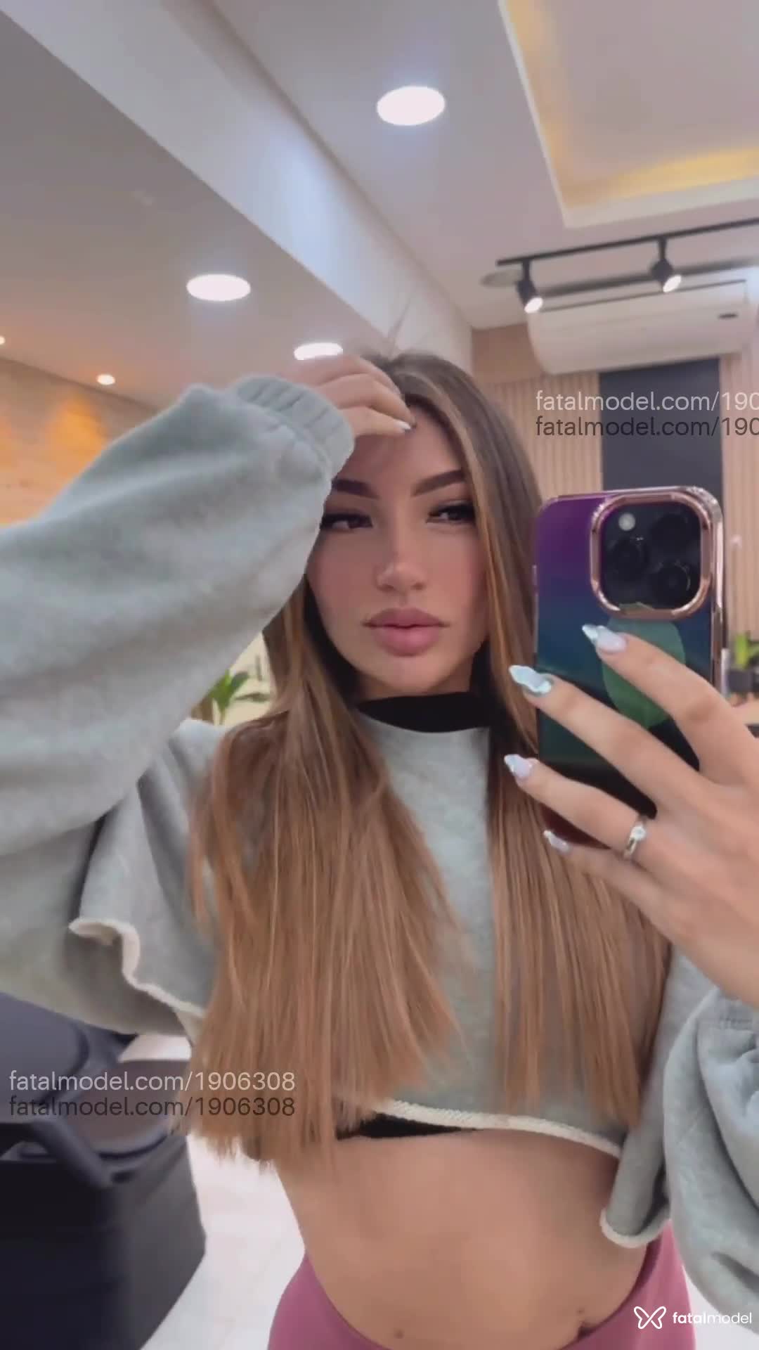 Acompanhante mulher morena (o) de olhos castanhos em Londrina - Julie