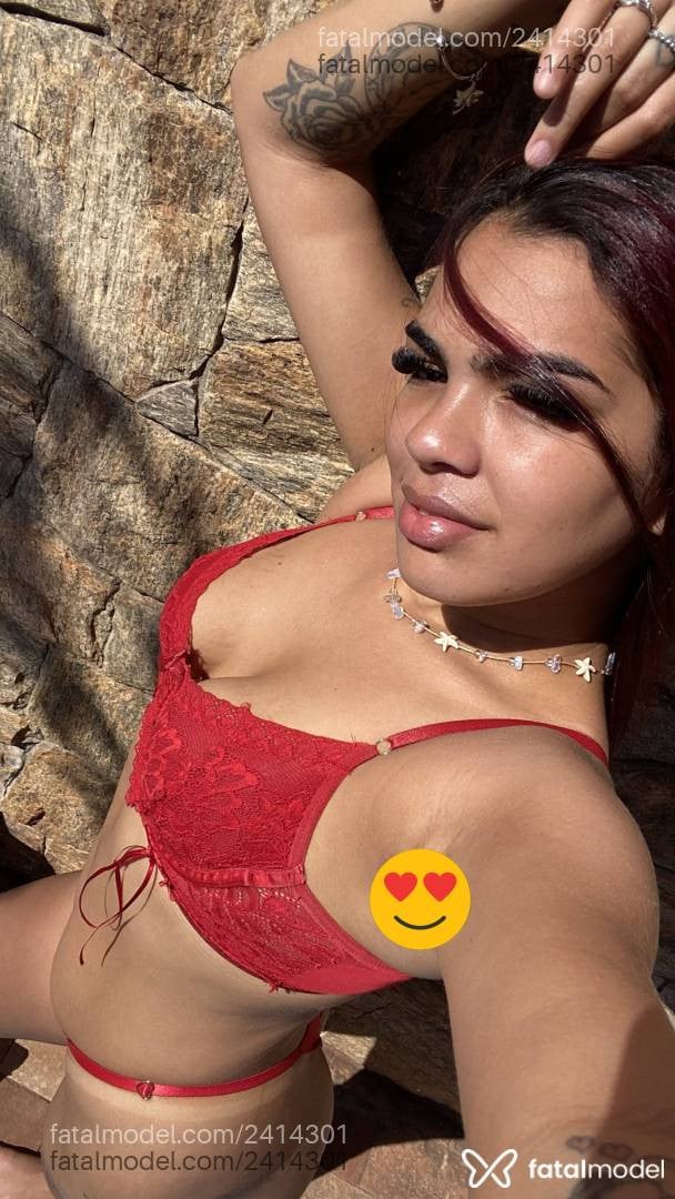 Acompanhante mulher morena (o) de olhos pretos - Jully