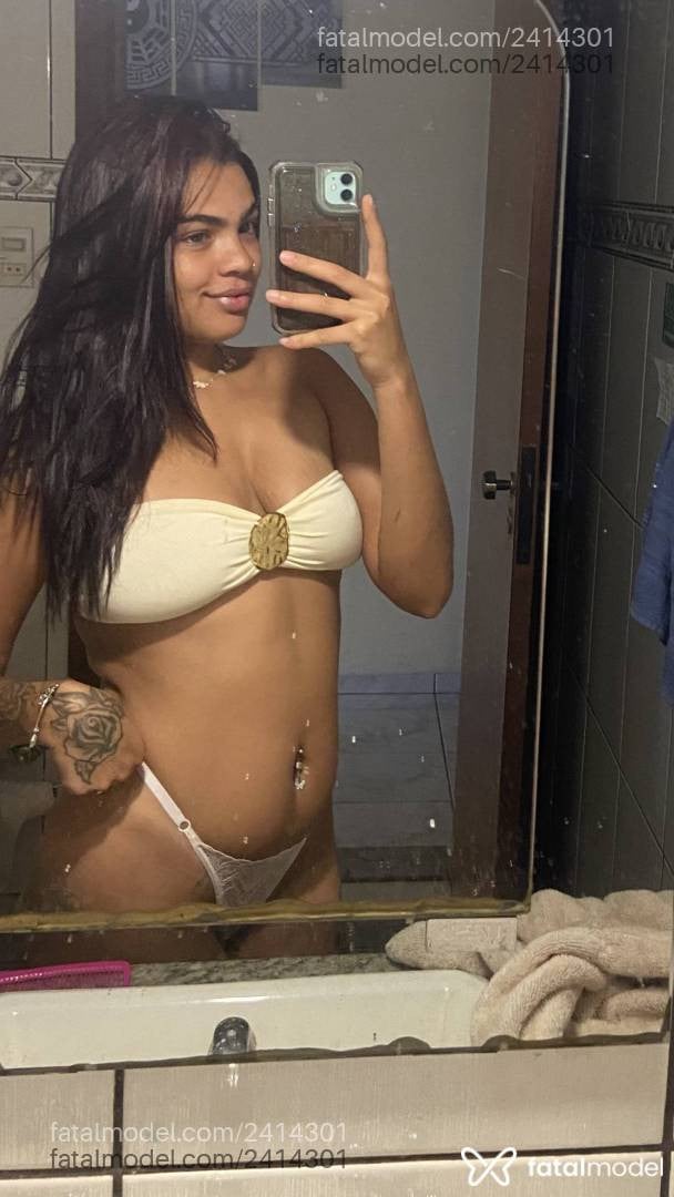 Acompanhante mulher morena (o) de olhos pretos - Jully