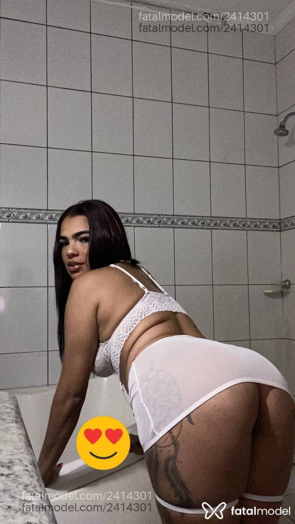 Acompanhante mulher morena (o) de olhos pretos - Jully