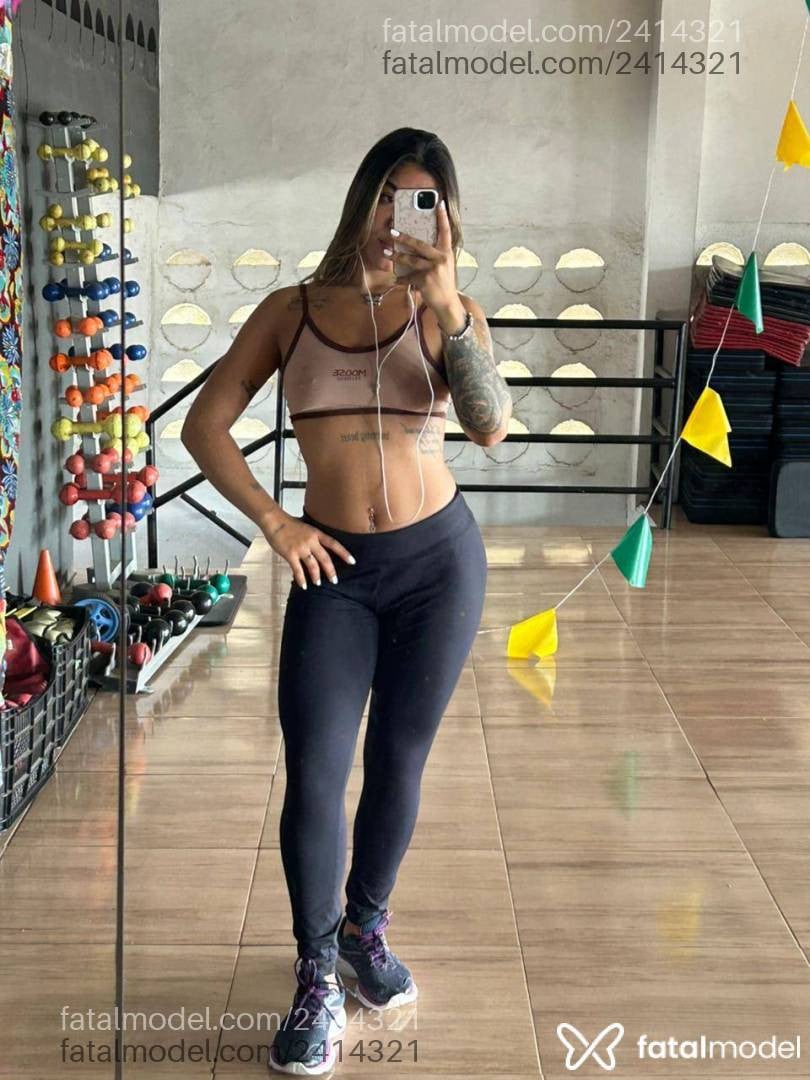 Acompanhante mulher loira (o) de olhos castanhos em Campina Grande - Heloa