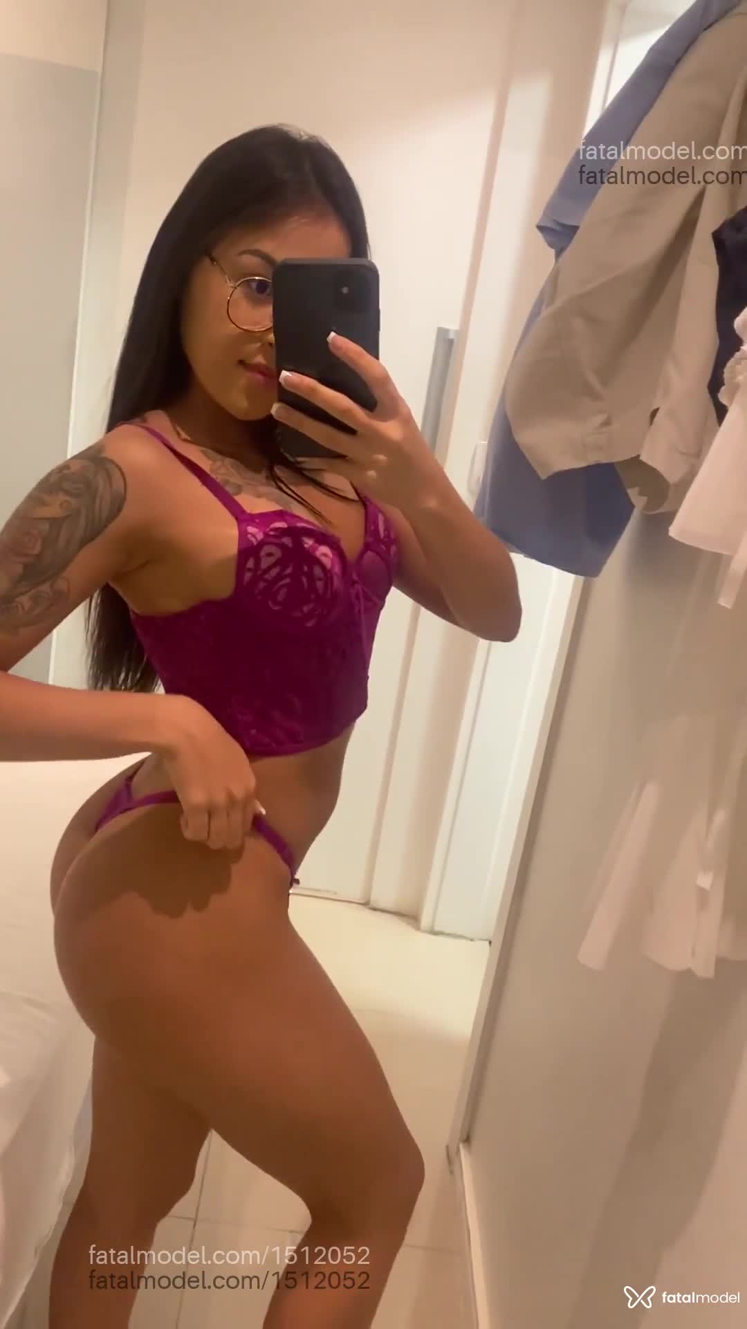 Acompanhante mulher com cabelo castanho de olhos castanhos - Aliça Fernandes Acompanhante mulher com cabelo castanho de olhos castanhos - Aliça Fernandes