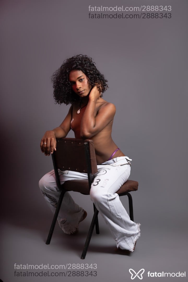 Acompanhante mulher trans morena (o) de olhos castanhos em Alagoinhas - Sloanesurfistinha
