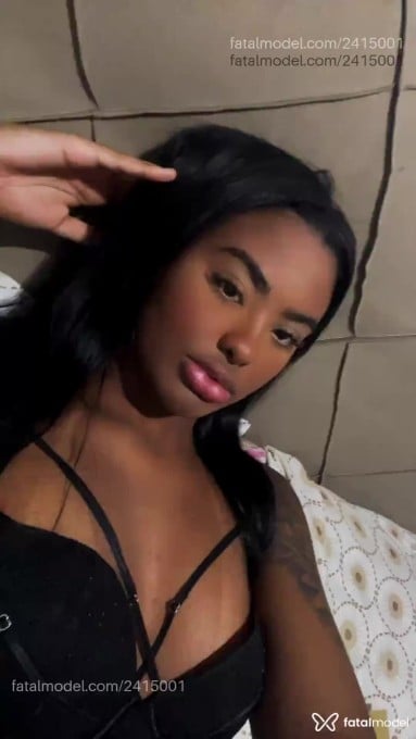Acompanhante mulher com cabelo castanho de olhos castanhos em Volta Redonda Acompanhante mulher com cabelo castanho de olhos castanhos em Volta Redonda - Vic Alves