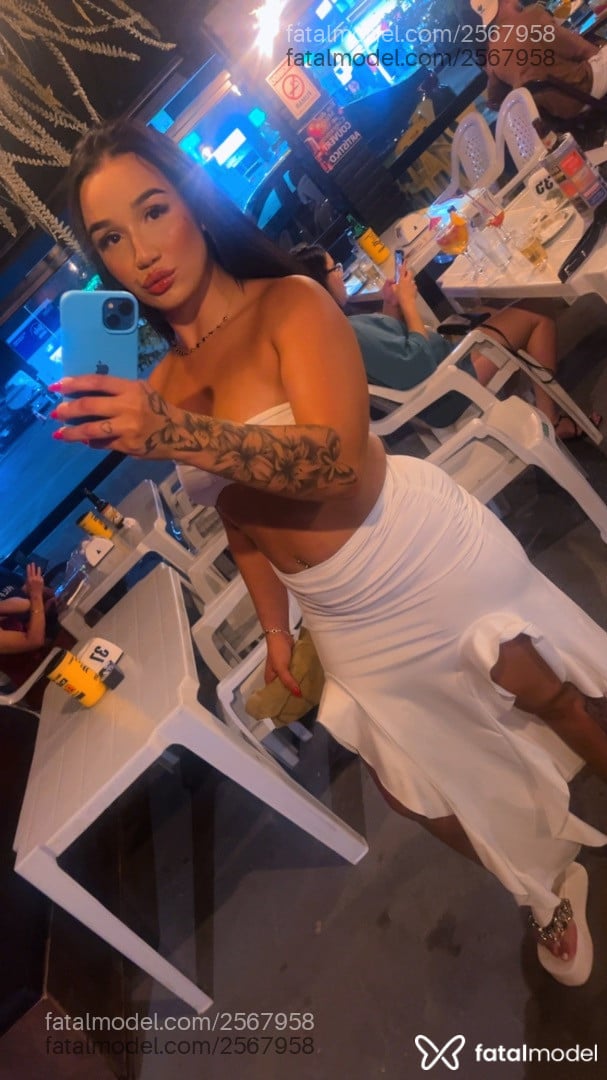 Acompanhante mulher com cabelo castanho de olhos castanhos em Luís Eduardo Magalhães - Andresa