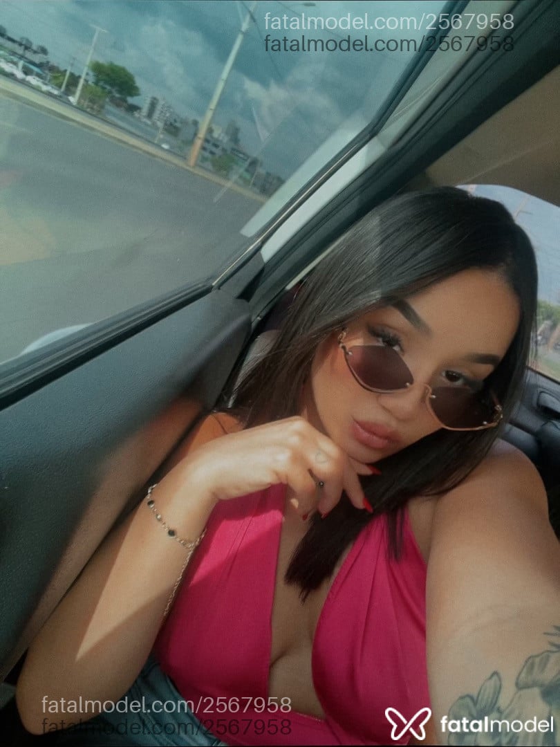 Acompanhante mulher com cabelo castanho de olhos castanhos em Luís Eduardo Magalhães - Andresa