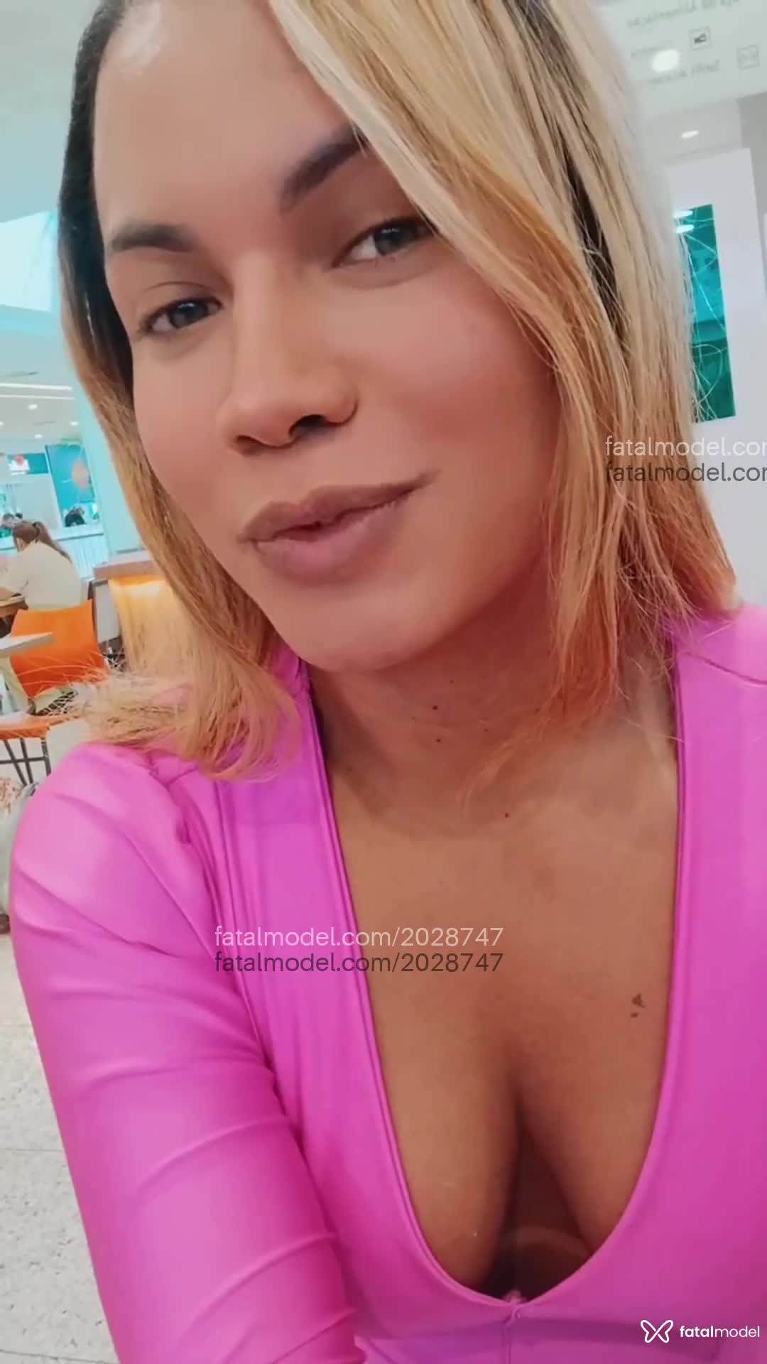 Acompanhante mulher trans loira (o) de olhos castanhos em Fortaleza - Kelly Ver