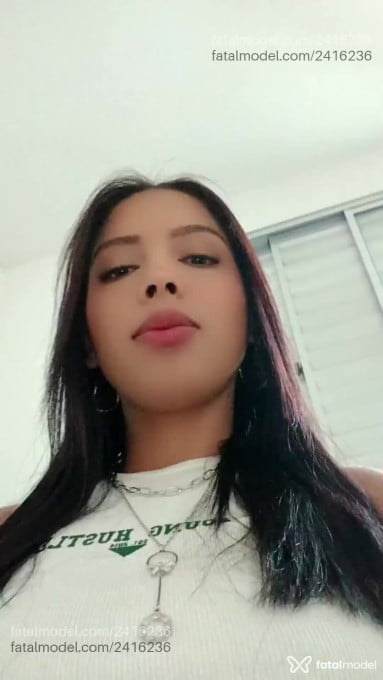 Acompanhante mulher morena (o) de olhos castanhos - Nanda Acompanhante mulher morena (o) de olhos castanhos - Nanda