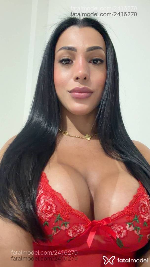 Acompanhante mulher trans morena (o) de olhos castanhos - Pamela Paniquete