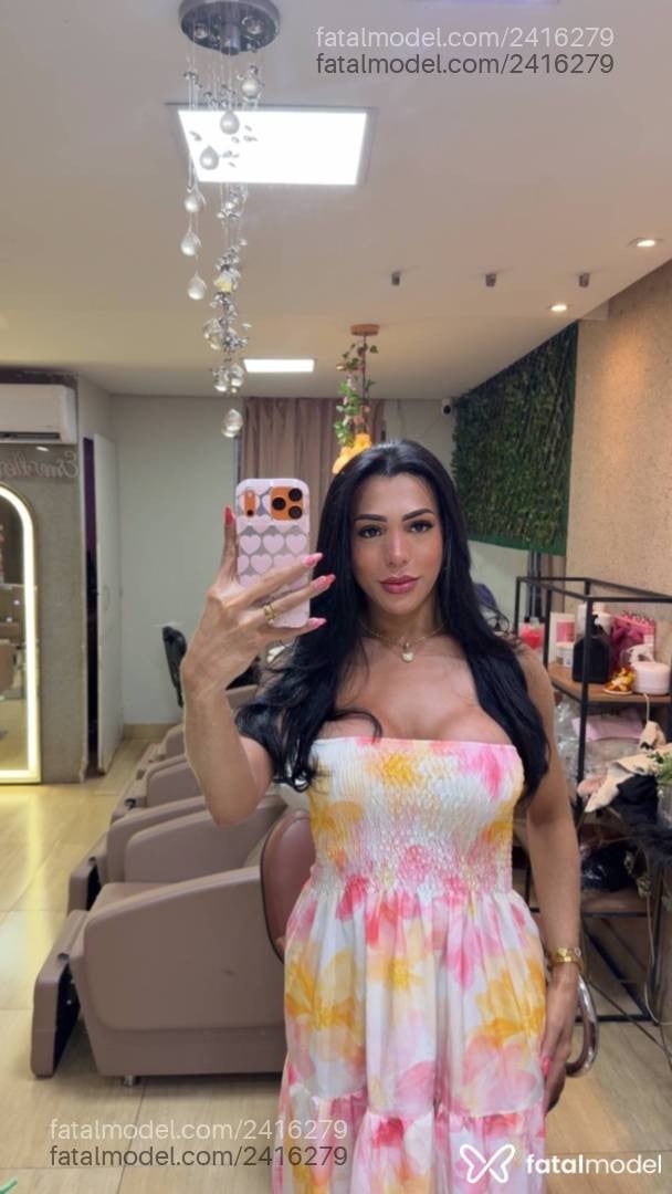 Acompanhante mulher trans morena (o) de olhos castanhos - Pamela Paniquete