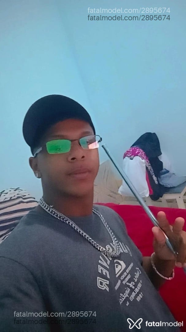 Acompanhante homem morena (o) de olhos pretos em Guarulhos Acompanhante homem morena (o) de olhos pretos em Guarulhos - Pretão Zl