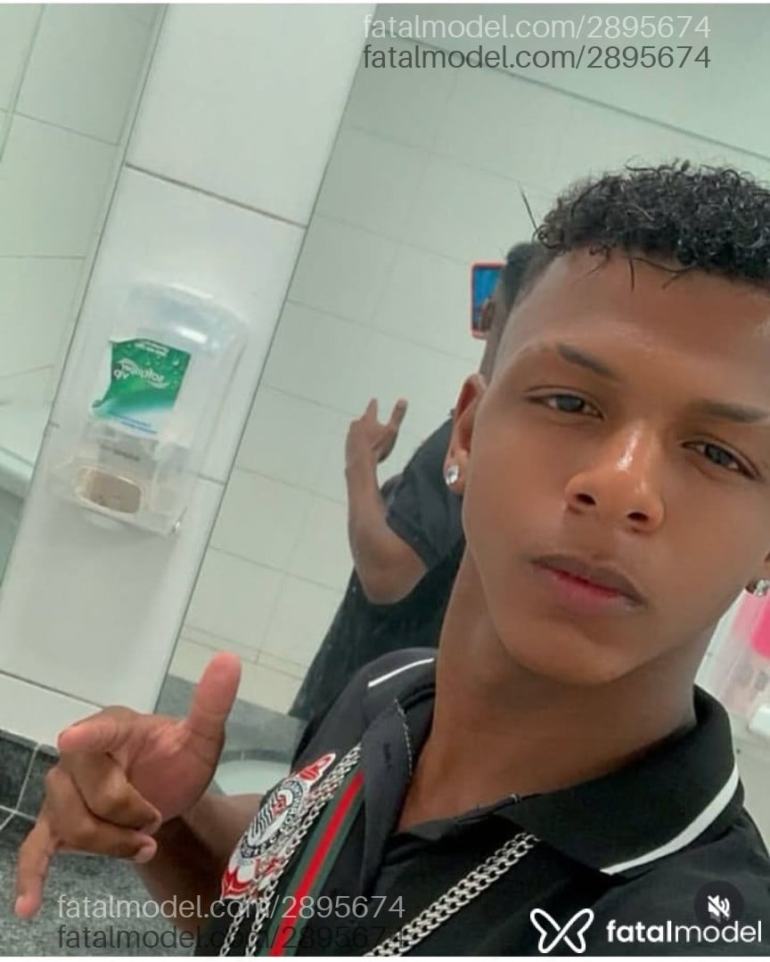 Acompanhante homem morena (o) de olhos pretos em Guarulhos Acompanhante homem morena (o) de olhos pretos em Guarulhos - Pretão Zl