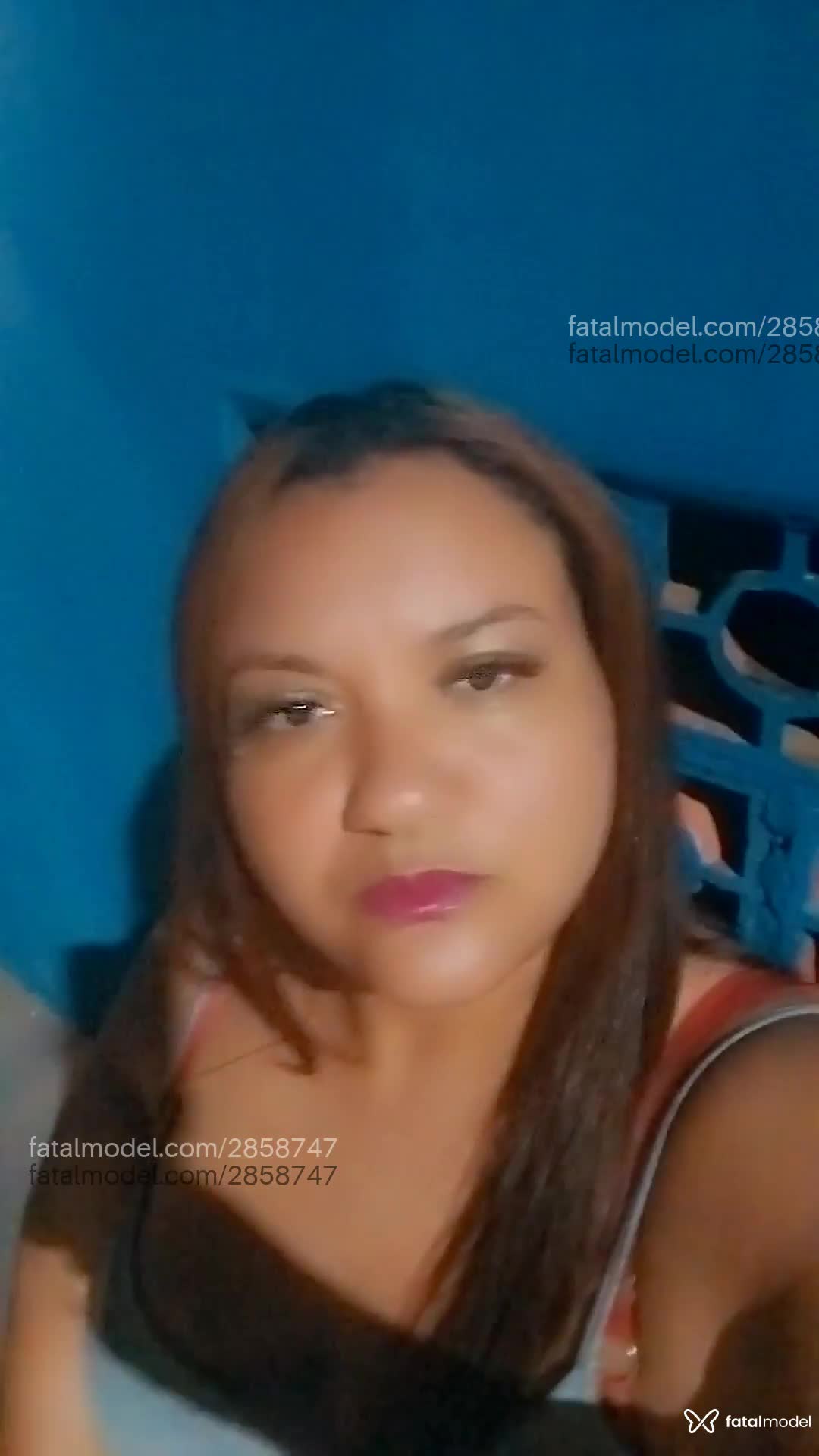 Acompanhante mulher com cabelo colorido de olhos castanhos em Nova Lacerda Acompanhante mulher com cabelo colorido de olhos castanhos em Nova Lacerda - Jojo Morena