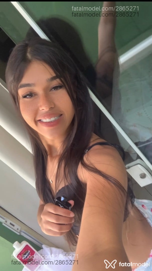 Acompanhante mulher morena (o) de olhos castanhos - Raquel Martins