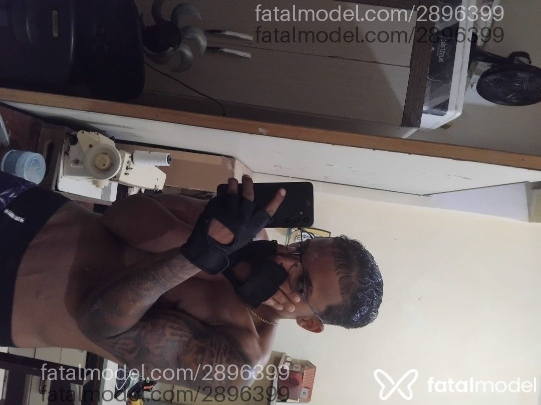 Acompanhante homem morena (o) de olhos castanhos em Virtual Acompanhante homem morena (o) de olhos castanhos em Virtual - Krixtus