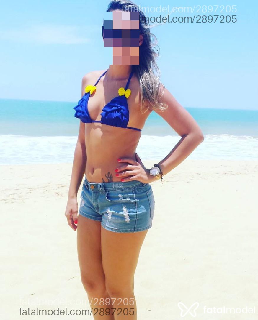 Acompanhante mulher loira (o) de olhos castanhos - Charlote Acompanhante mulher loira (o) de olhos castanhos - Charlote