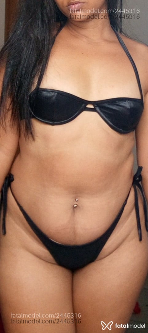 Acompanhante mulher morena (o) de olhos castanhos em Maceió Acompanhante mulher morena (o) de olhos castanhos em Maceió - Iny