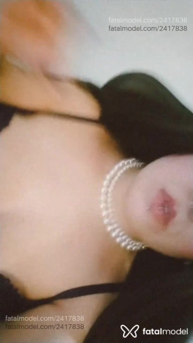 Acompanhante mulher morena (o) de olhos verdes em Joinville - Hellish Gabi