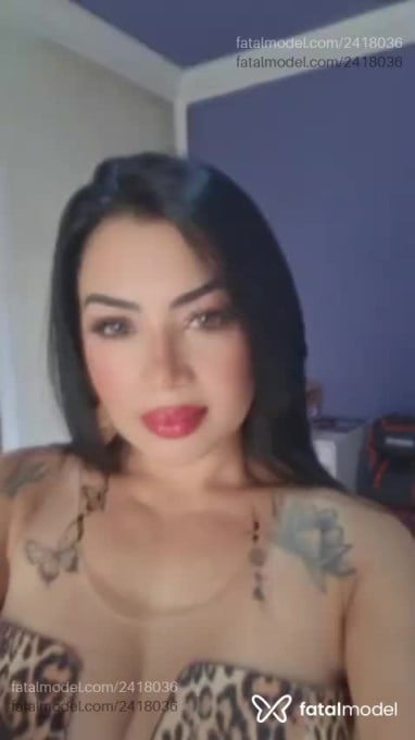 Acompanhante mulher morena (o) de olhos mel - Samira Acompanhante mulher morena (o) de olhos mel - Samira