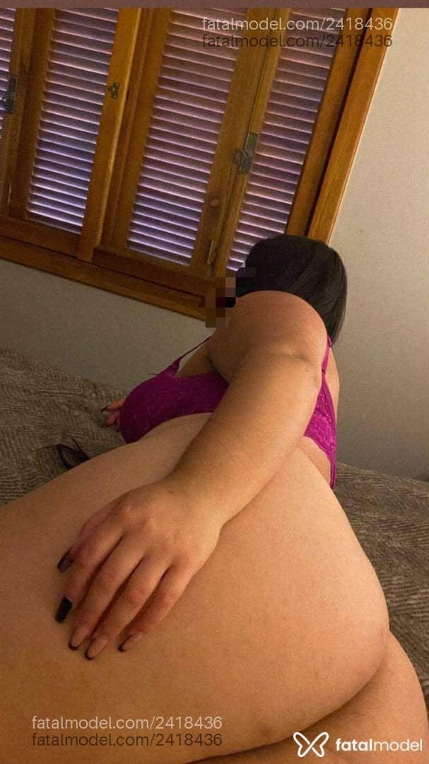 Acompanhante mulher morena (o) de olhos pretos - Miiaa