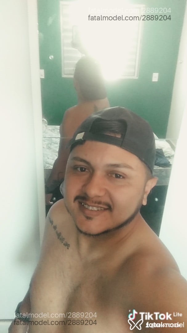 Acompanhante homem morena (o) de olhos pretos em São Paulo - Robert