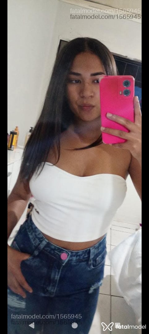Acompanhante mulher com cabelo castanho de olhos castanhos em São José do Rio Preto - Tayna