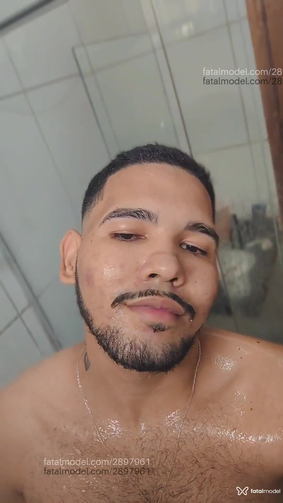 Acompanhante homem morena (o) de olhos castanhos em Ribeirão Preto - Pacheco