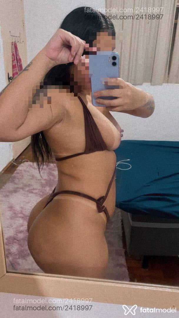 Acompanhante mulher morena (o) de olhos castanhos - Julia
