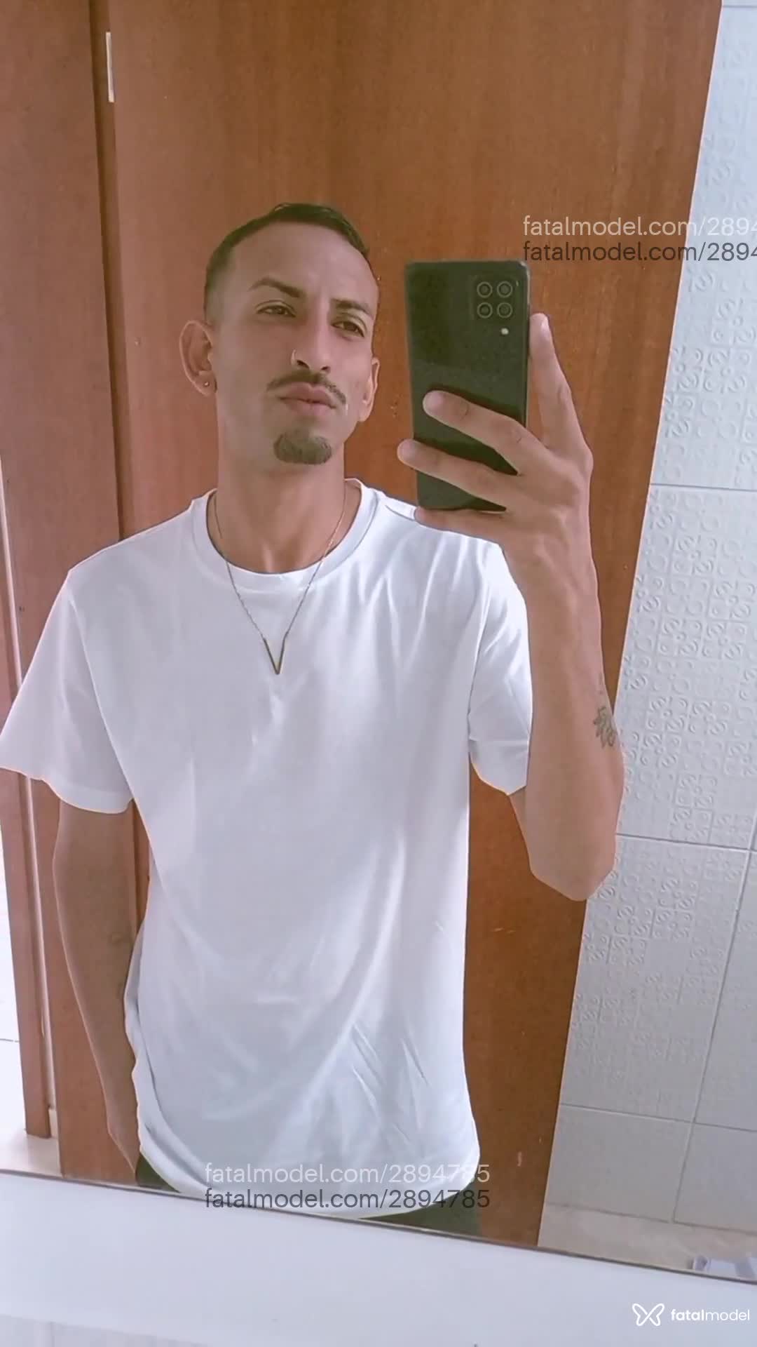 Acompanhante homem morena (o) de olhos pretos em São José - Boratransargostoso