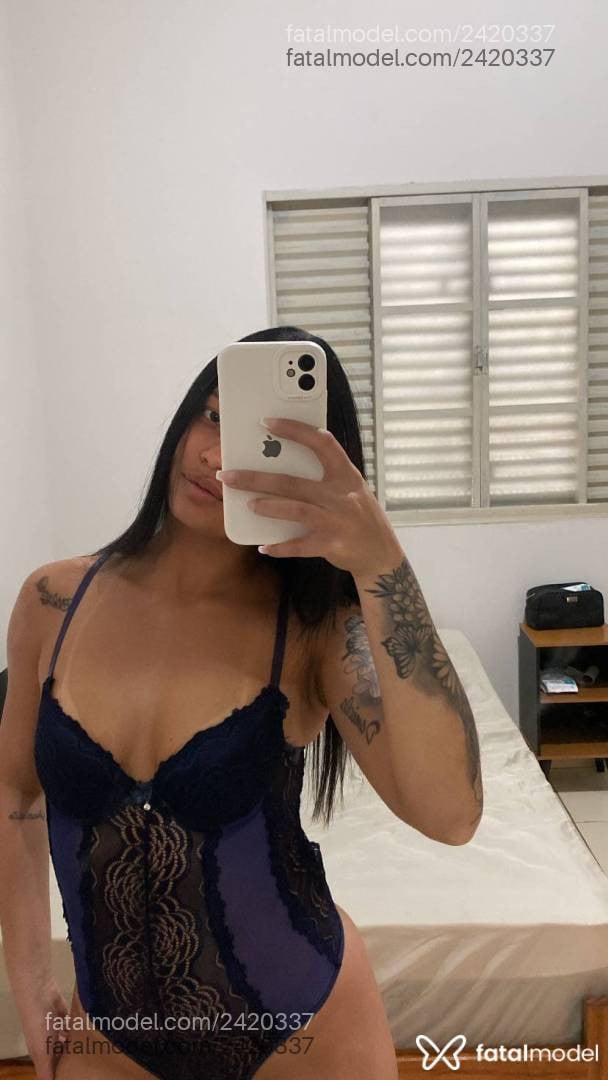 Acompanhante mulher morena (o) de olhos castanhos - Larissa