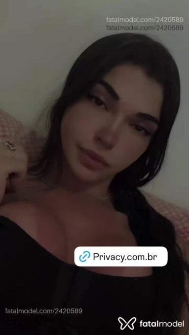 Acompanhante mulher trans com cabelo castanho de olhos castanhos em Teixeira de Freitas - Mary