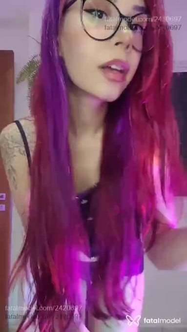 Acompanhante mulher ruiva (o) de olhos pretos em Virtual - Lexy Fire