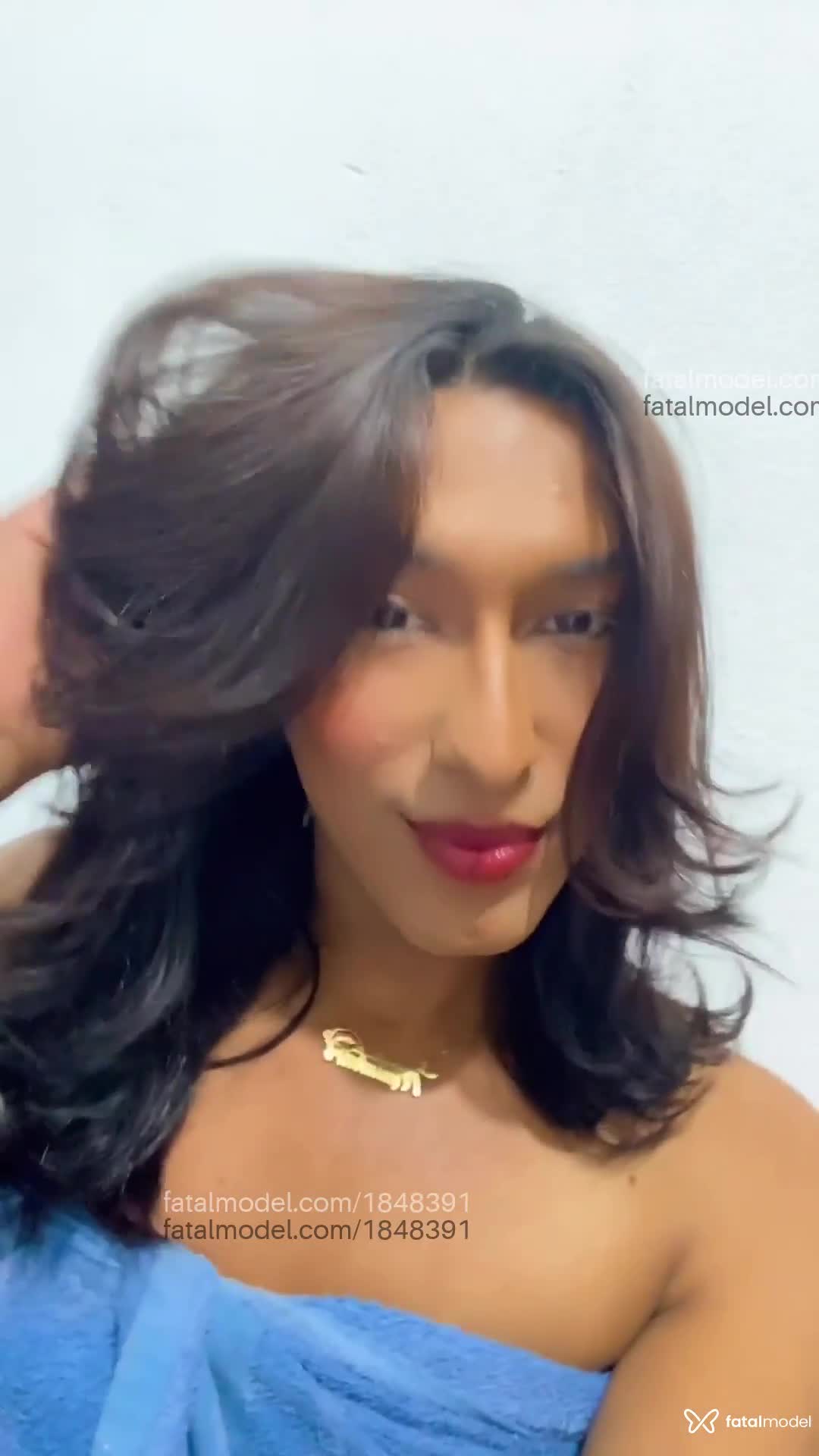 Acompanhante mulher trans com cabelo castanho de olhos castanhos em São Paulo - Luana Nogueira