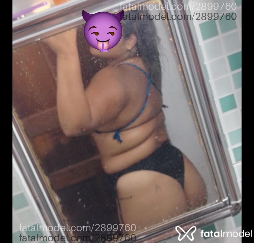 Acompanhante mulher morena (o) de olhos pretos - Bely Kalahari