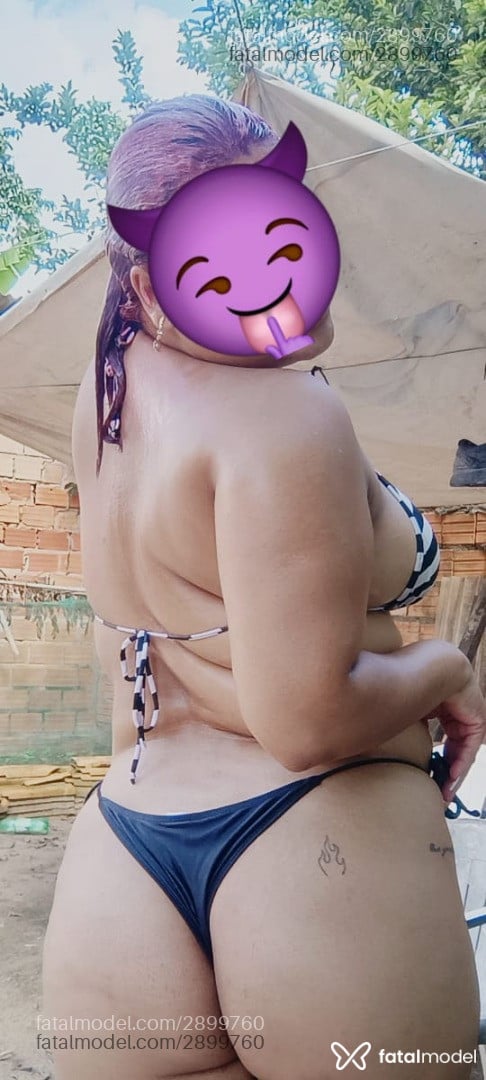 Acompanhante mulher morena (o) de olhos pretos - Bely Kalahari
