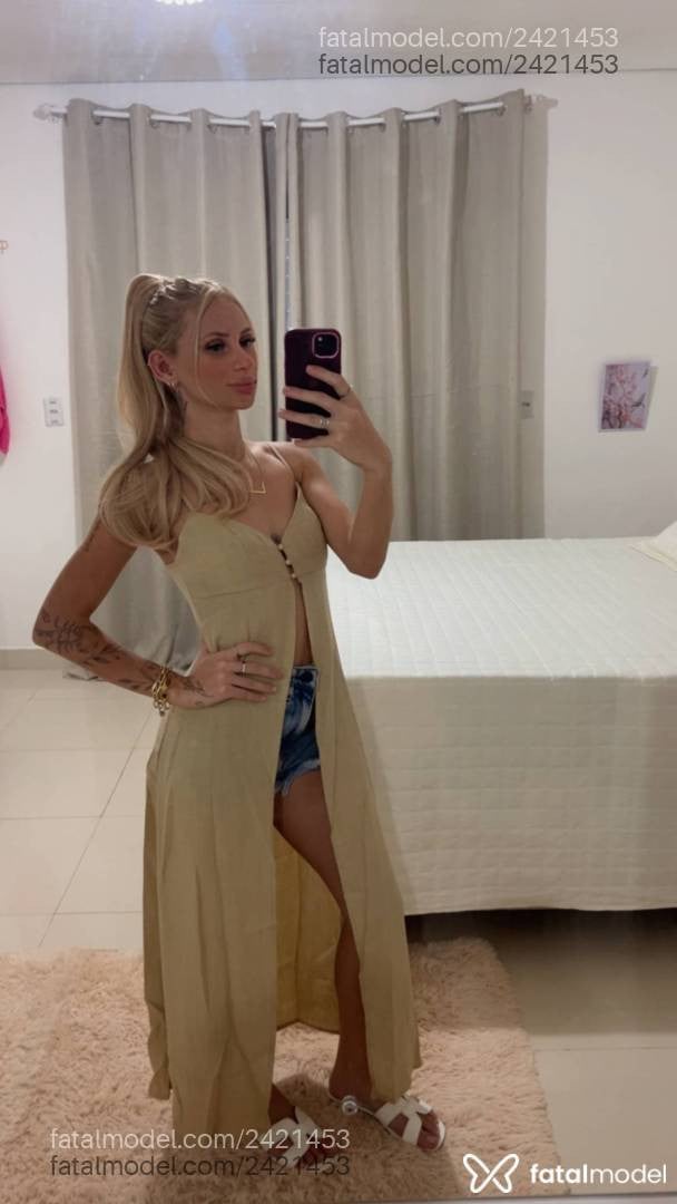 Acompanhante mulher loira (o) de olhos azuis em Cuiabá - Júlia