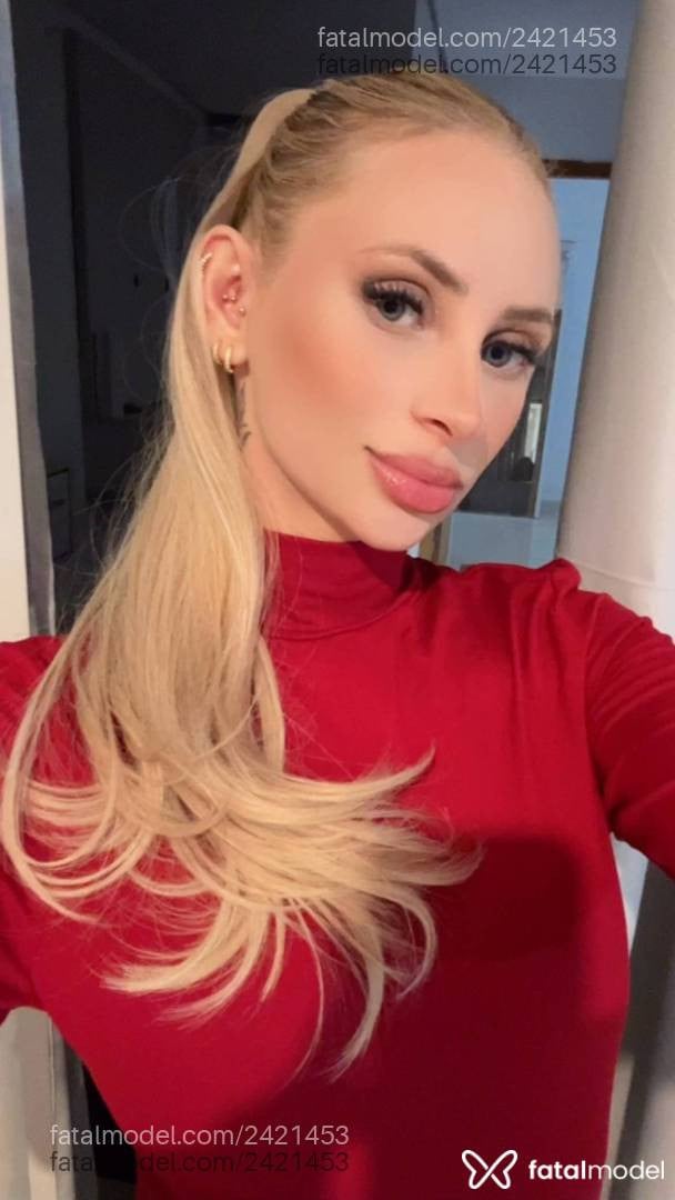Acompanhante mulher loira (o) de olhos azuis em Cuiabá - Júlia
