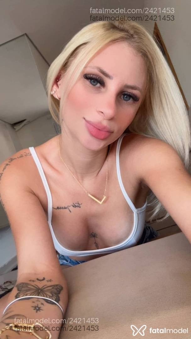 Acompanhante mulher loira (o) de olhos azuis em Cuiabá - Júlia