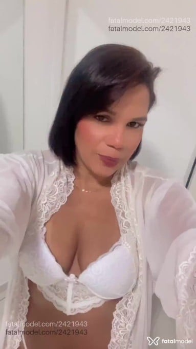 Acompanhante mulher morena (o) de olhos pretos em Coxim - Bruna Carvalho