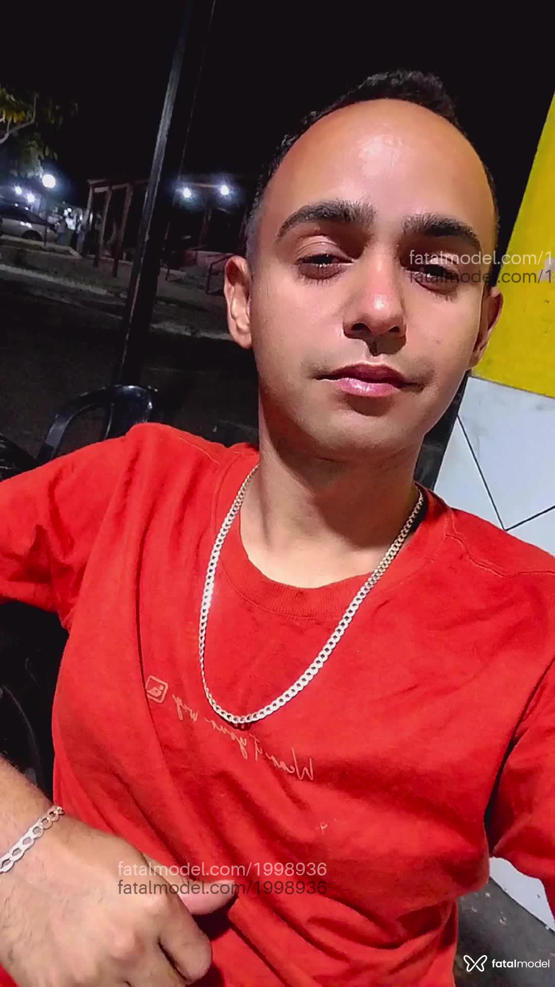 Acompanhante homem morena (o) de olhos castanhos em Morrinhos Acompanhante homem morena (o) de olhos castanhos em Morrinhos - Luan Carvalho